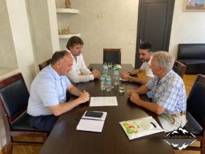 Министр культуры Абхазии обсудил с инициативной группой план работ по открытию памятника на перевале Пыв